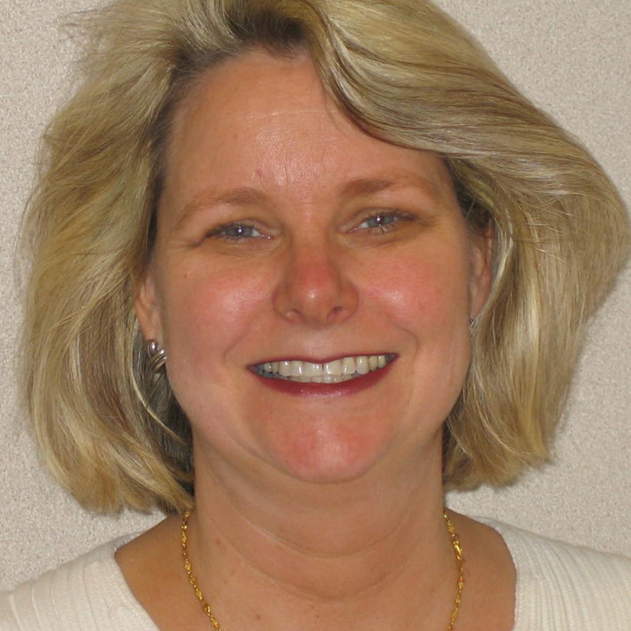 Monica Robinson Headshot